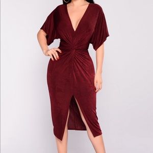 Full Grown Knot Dress - Burgundy